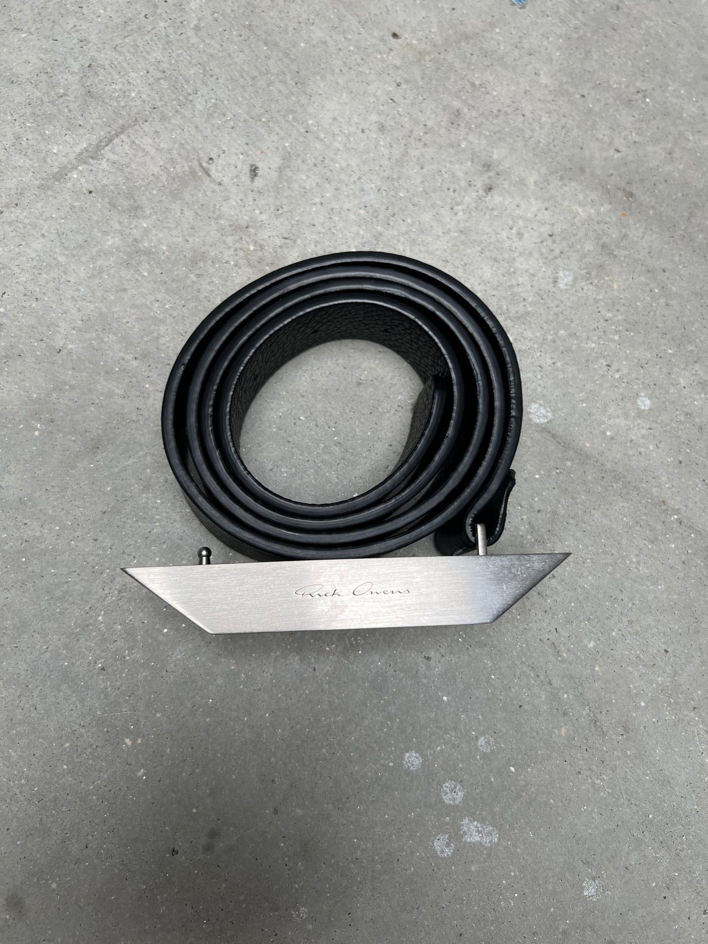 Rick Owens FW21 GETHSEMANE Beveled Buckle Leather Belt Black