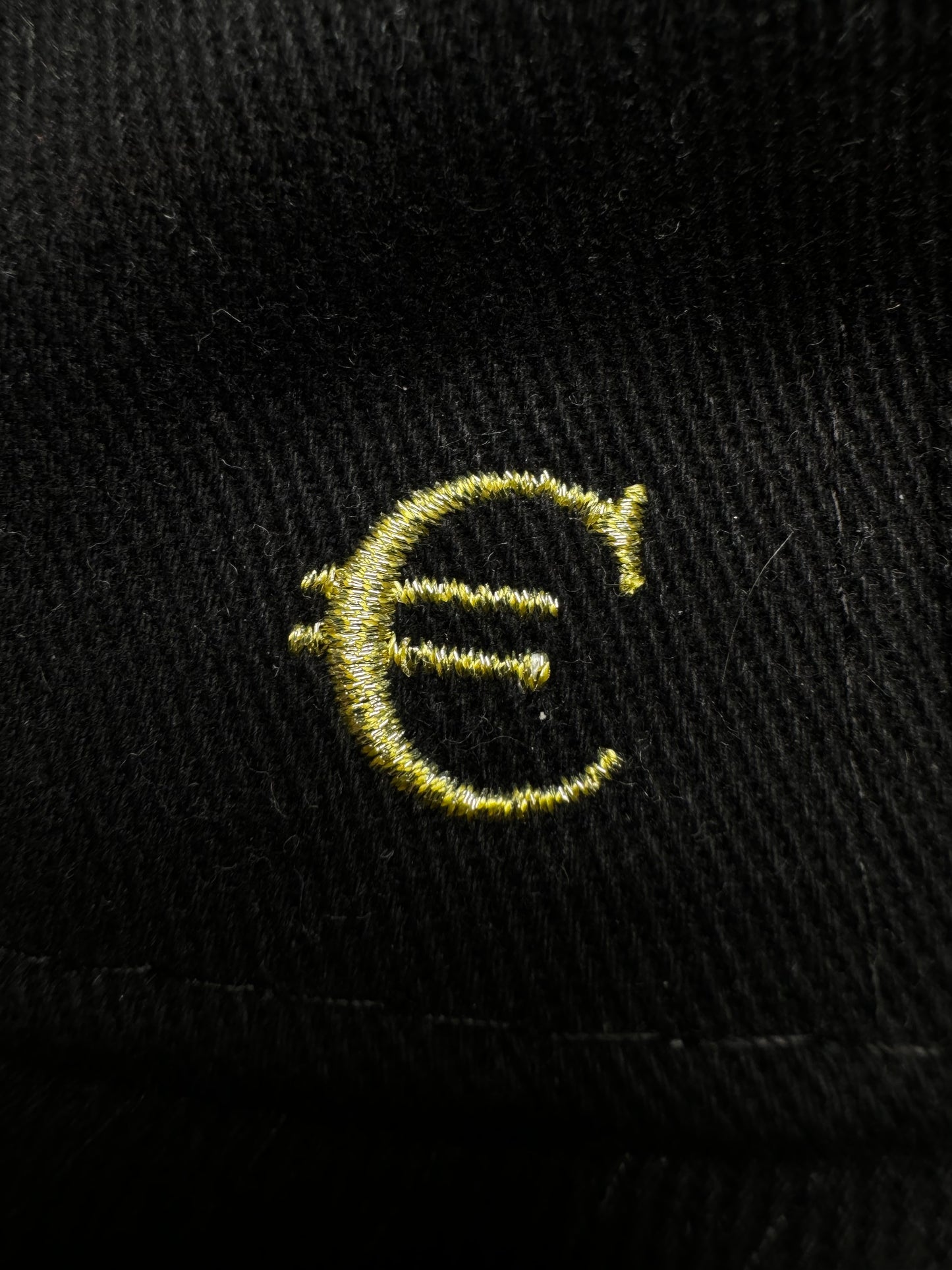 VETEMENTS AW18 Euro Cap