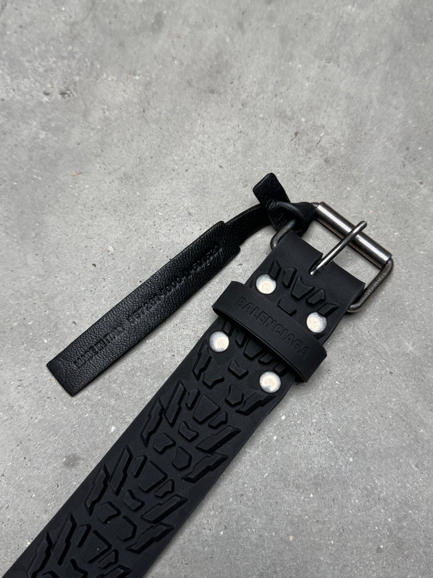 Balenciaga Winter 20 Tyre Belt