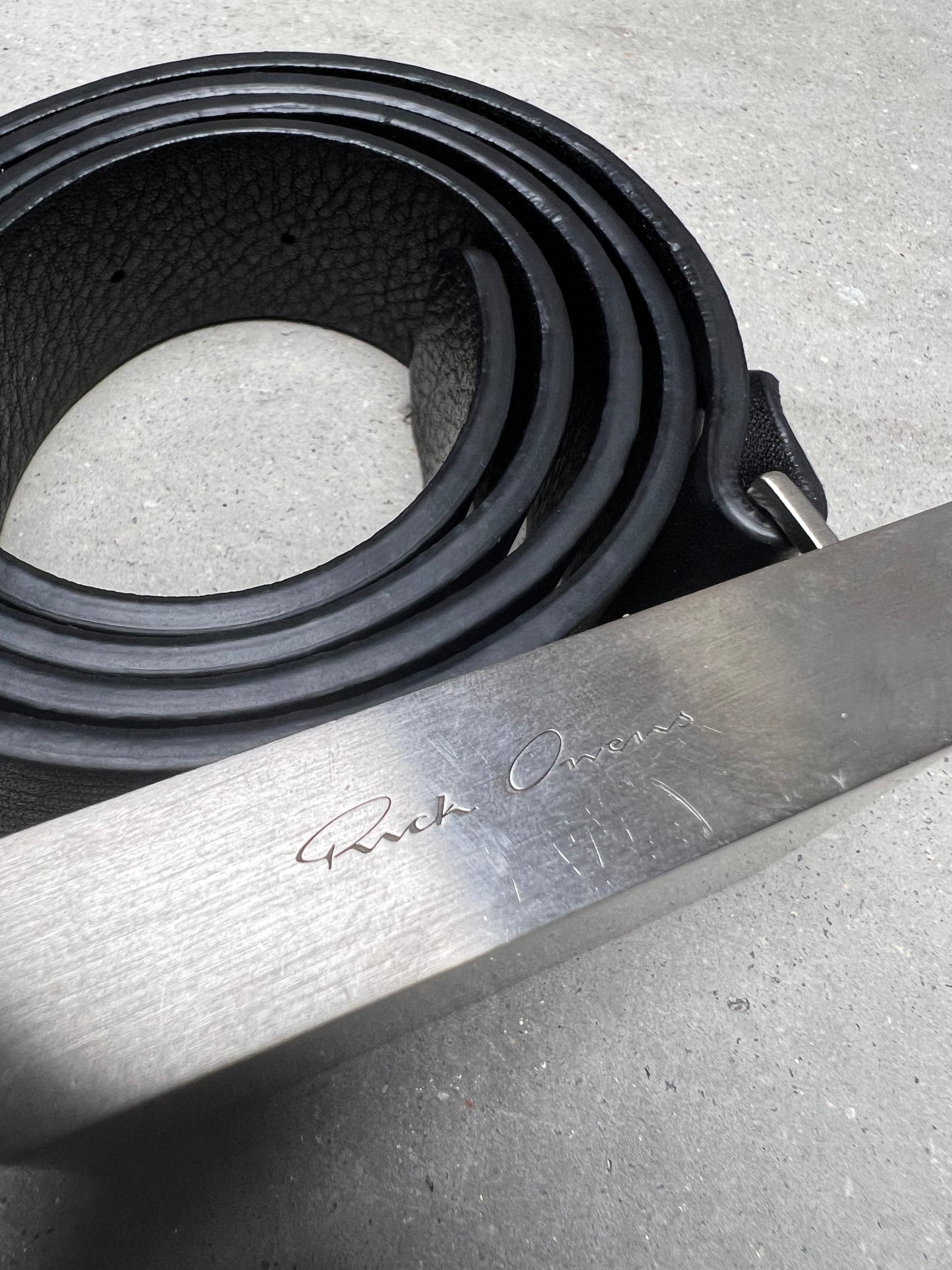 Rick Owens FW21 GETHSEMANE Beveled Buckle Leather Belt Black