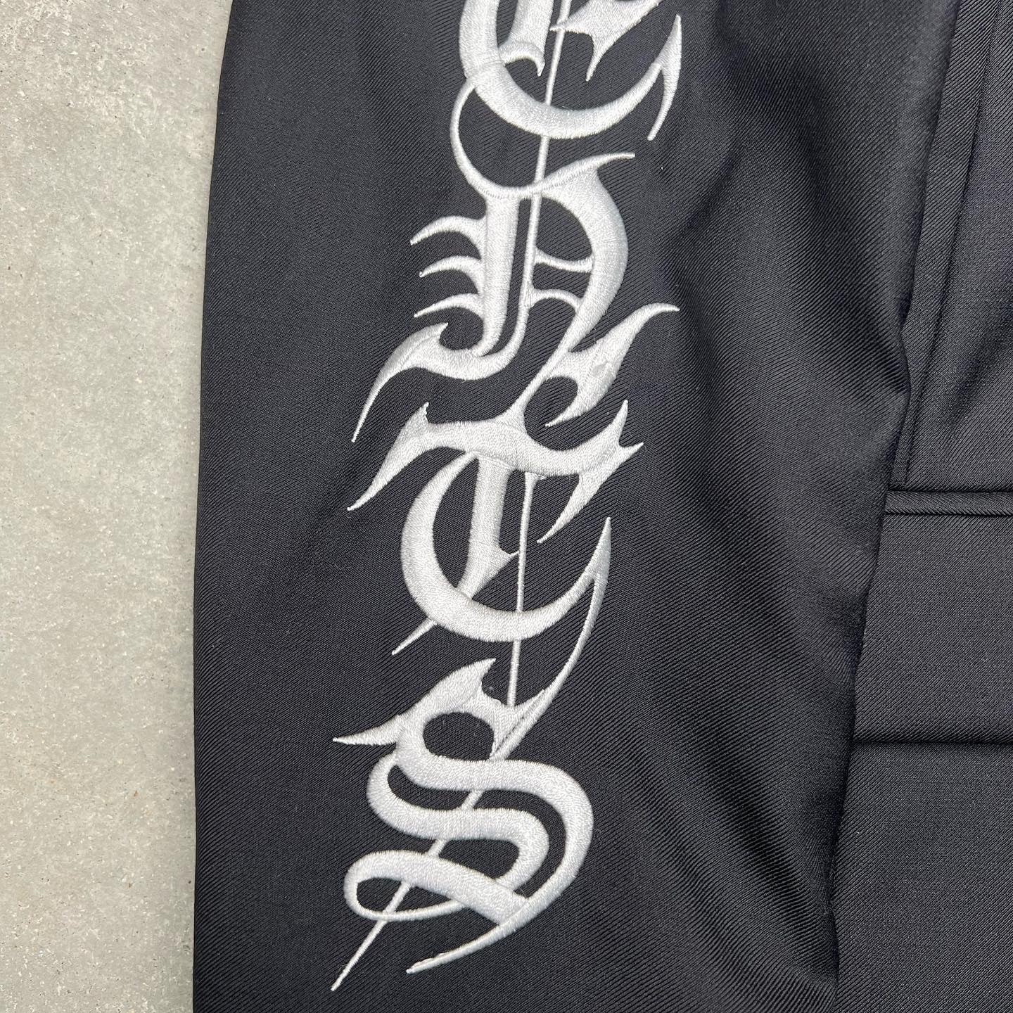 VETEMENTS Gothic Logo Blazer Suit Jacket