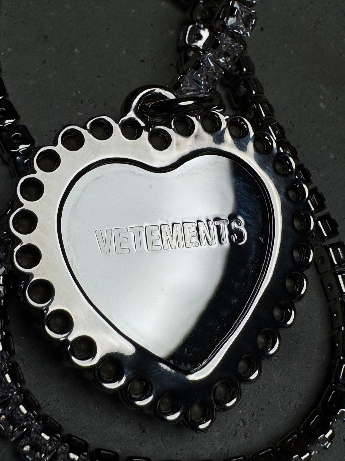 VETEMENTS Heart Crystal Necklace Blue