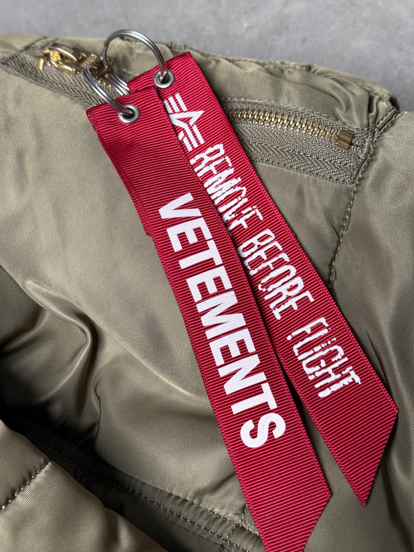 VETEMENTS Alpha Industries SS18 Reversible Bomber Jacket Green