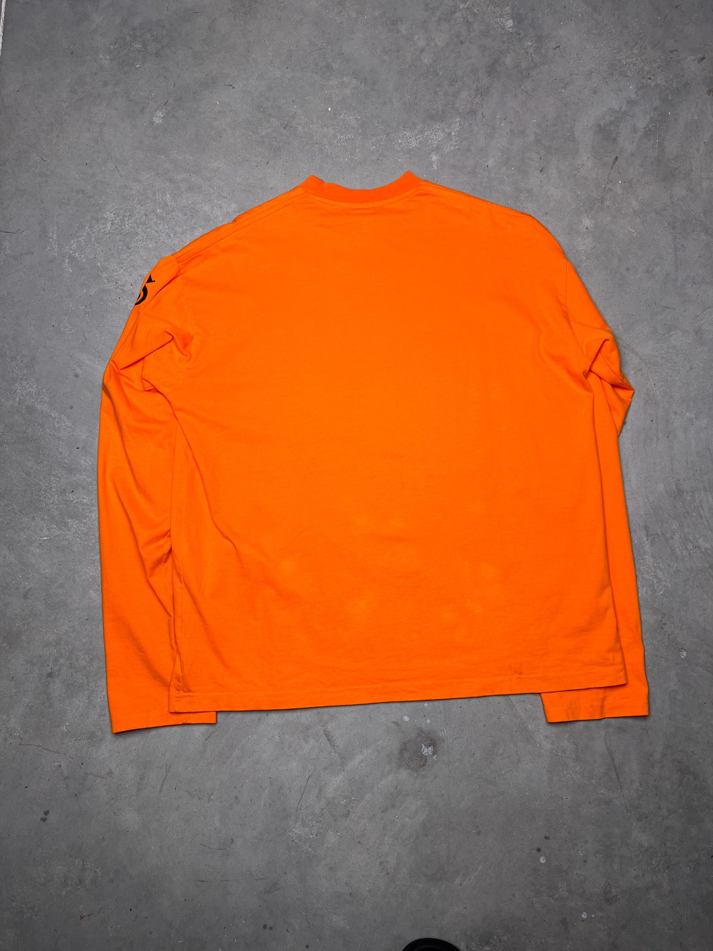 VETEMENTS SS16 Gothic Logo Oversized Longsleeve Tee Orange