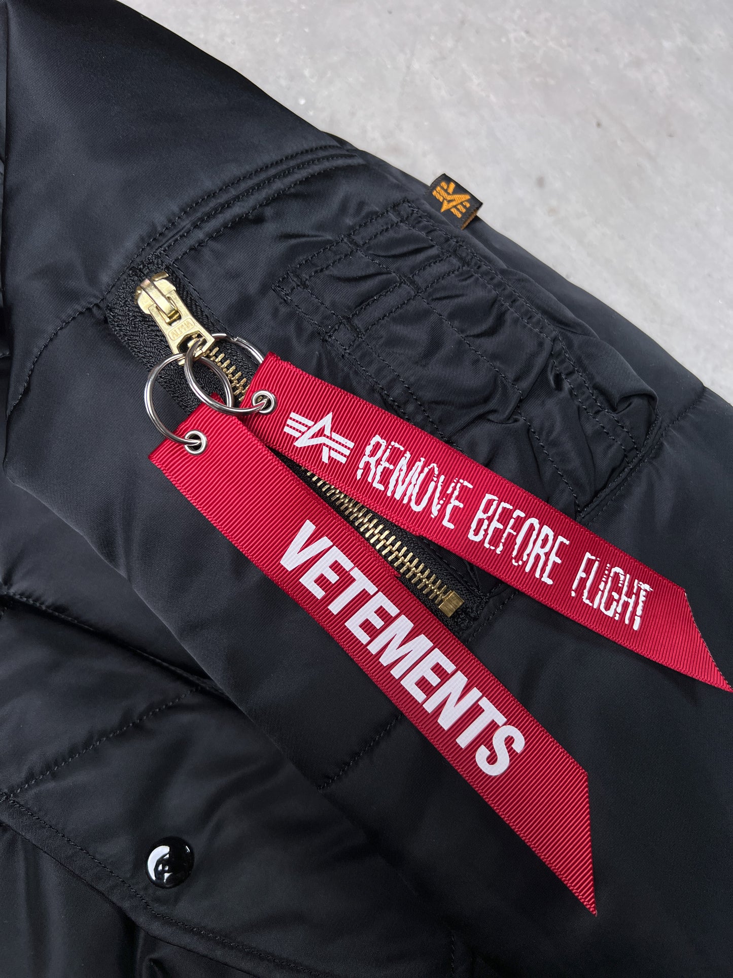 VETEMENTS SS17 x Alpha Industries Reversible Hooded Bomber Jacket