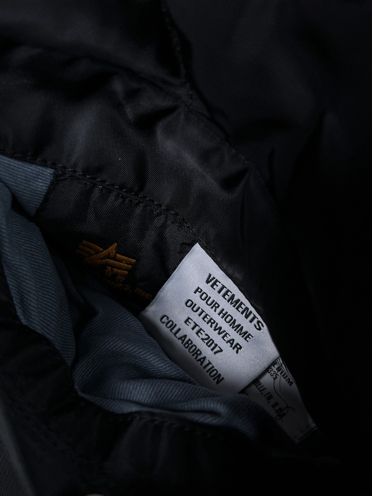 VETEMENTS SS17 x Alpha Industries Reversible Hooded Bomber Jacket