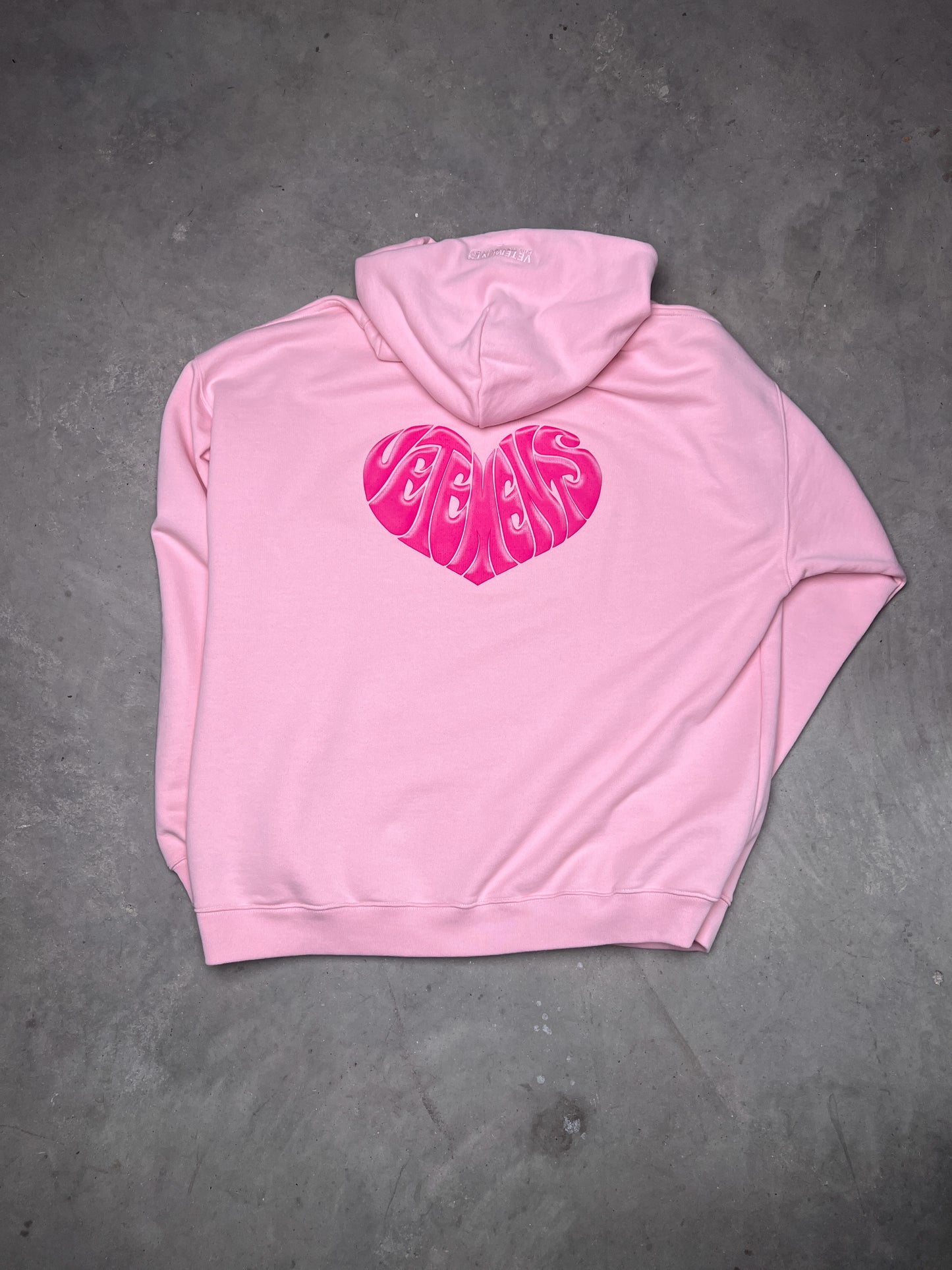 VETEMENTS Dolphin Heart Logo Hoodie Baby Pink