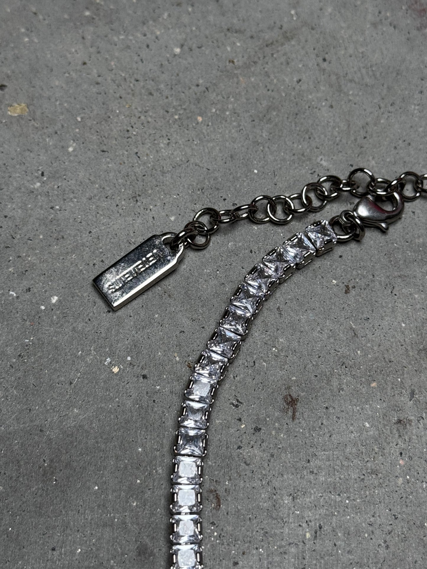 VETEMENTS Heart Crystal Necklace Green