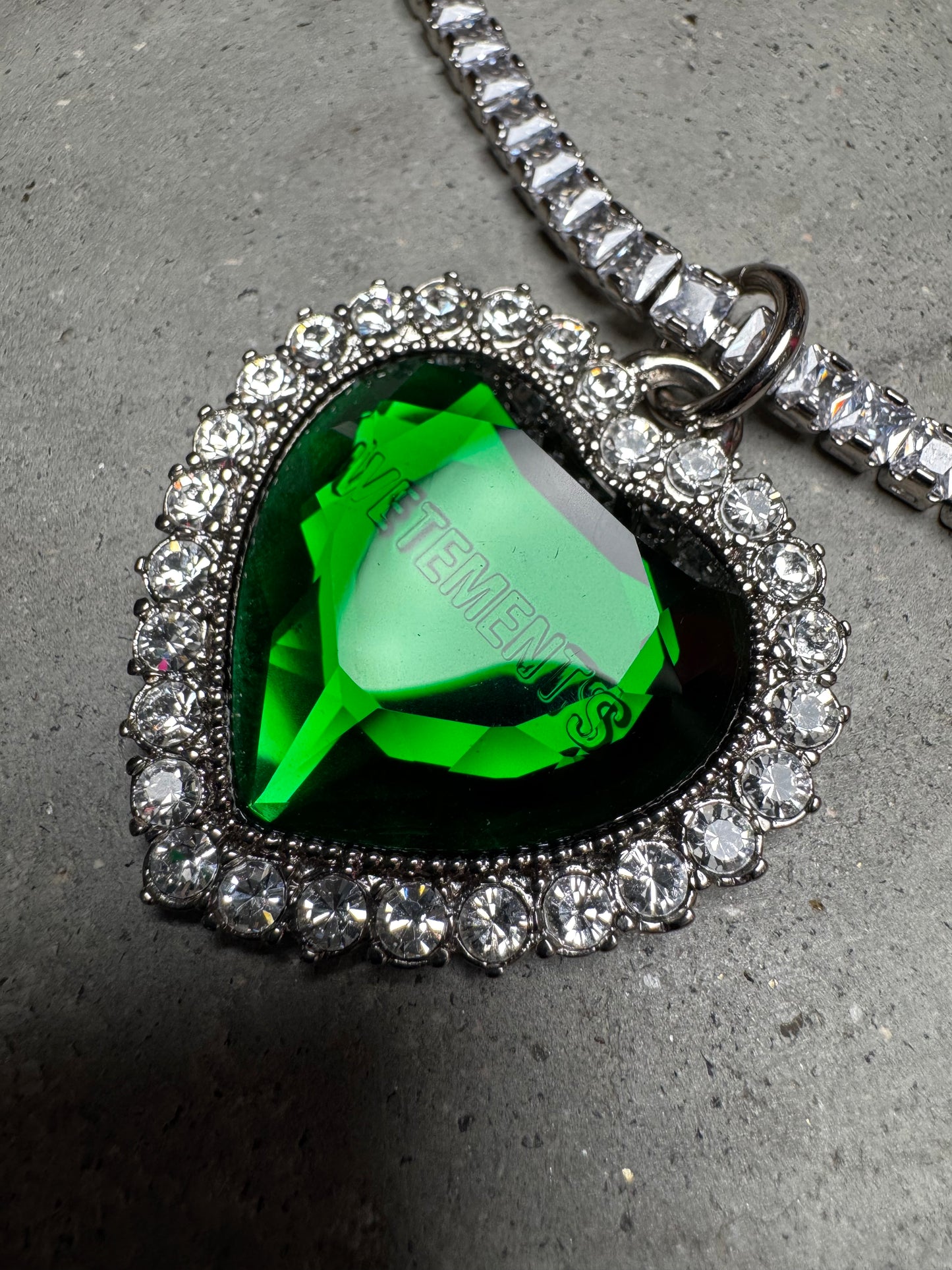 VETEMENTS Heart Crystal Necklace Green