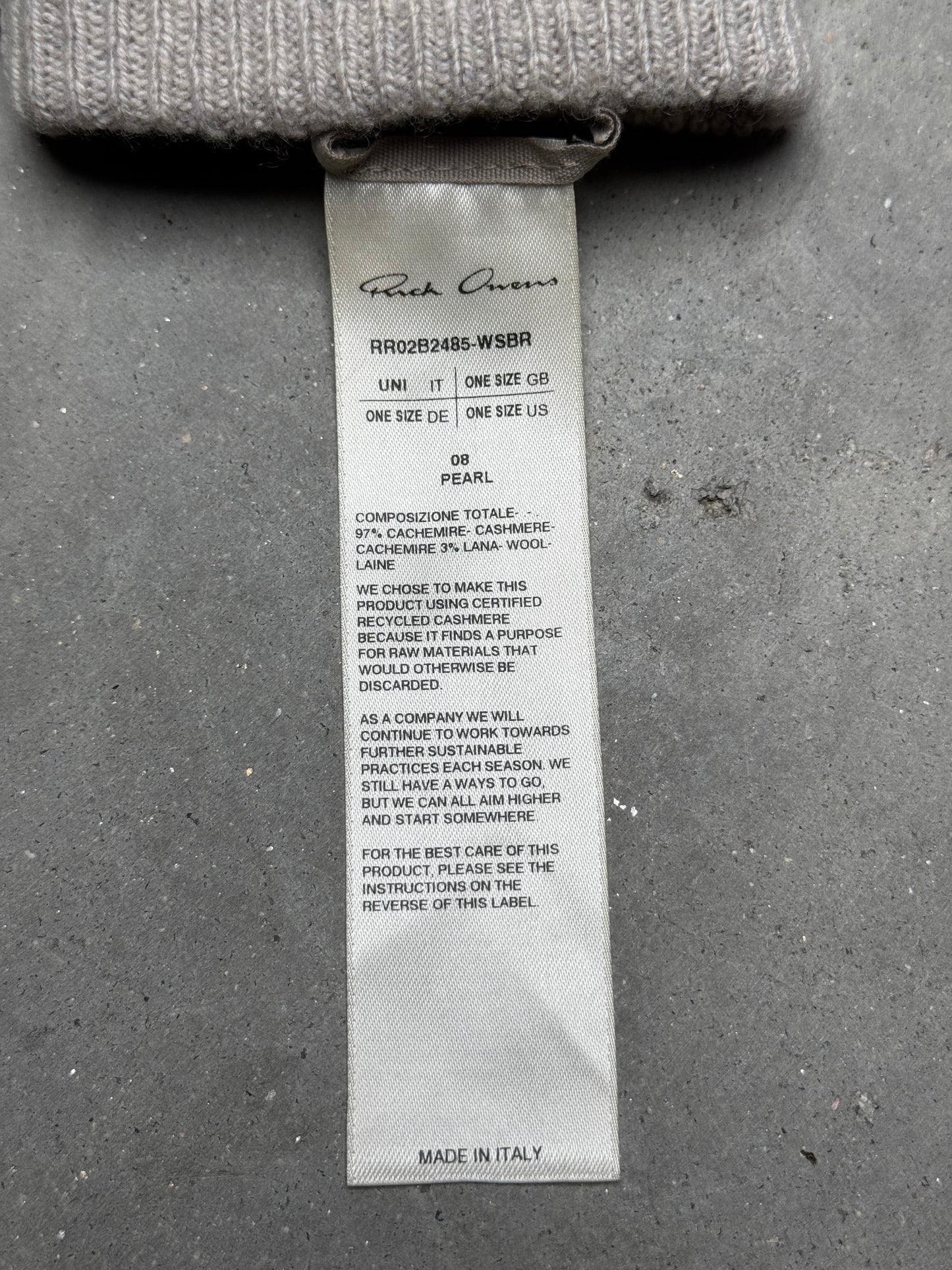 Rick Owens FW22 STROBE Cashmere Arm Warmers Pearl