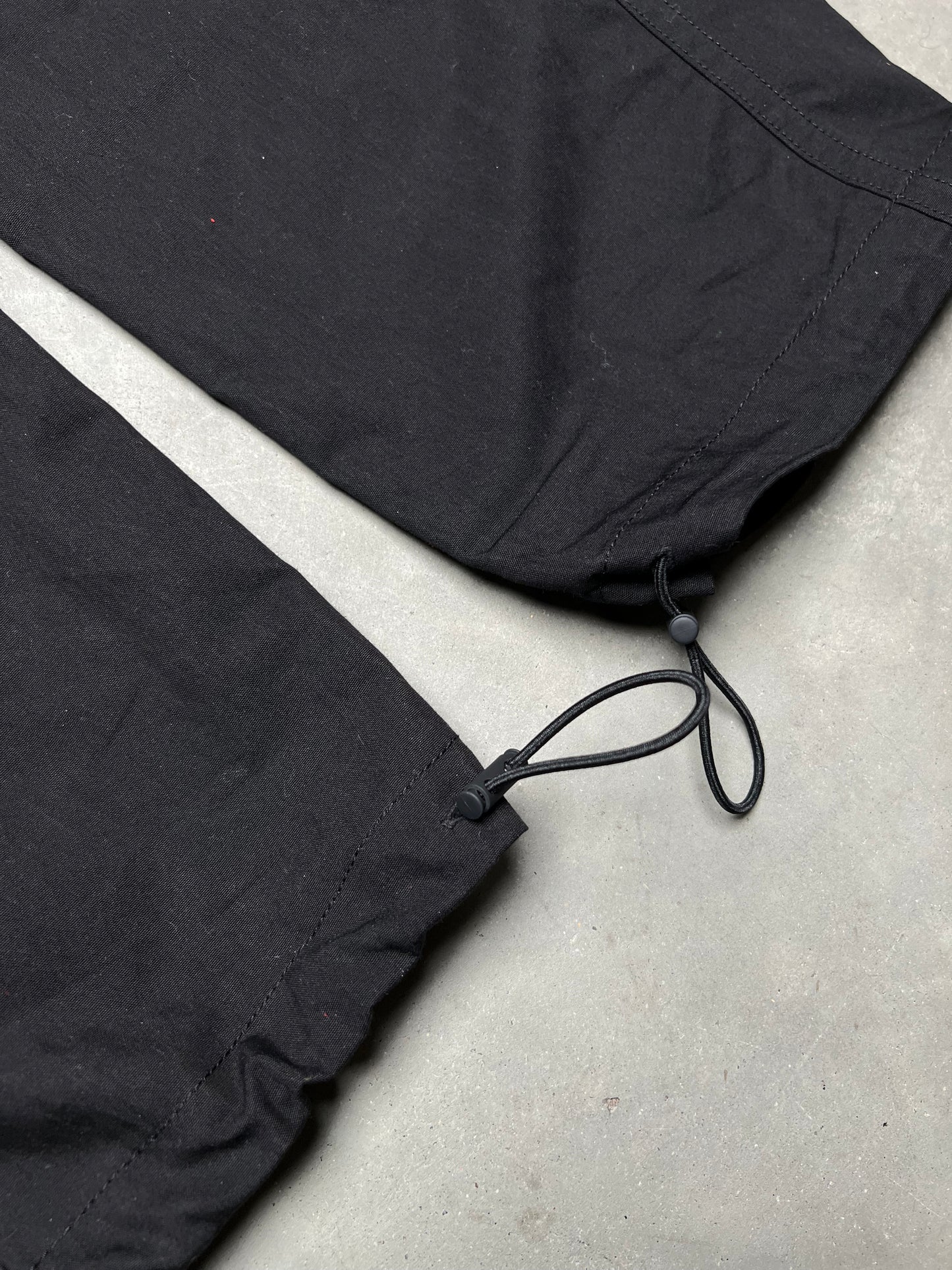 Jacquemus FW22 Le Papier Le Cargo Marrone Black Cargo Zipped Pants