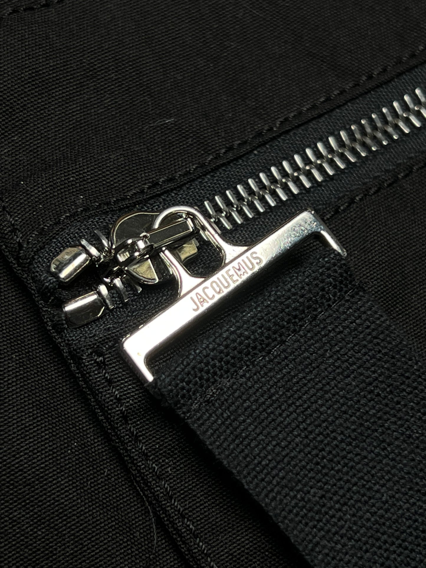 Jacquemus FW22 Le Papier Le Cargo Marrone Black Cargo Zipped Pants