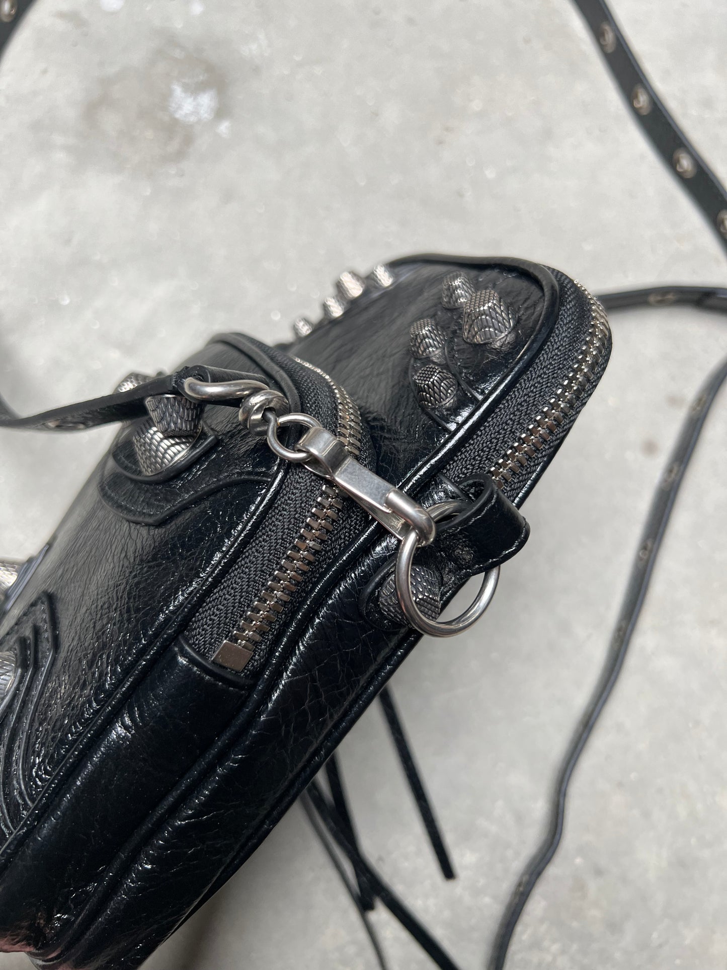 Balenciaga Le Cagole Leather Phone Holder Shoulder Bag Black