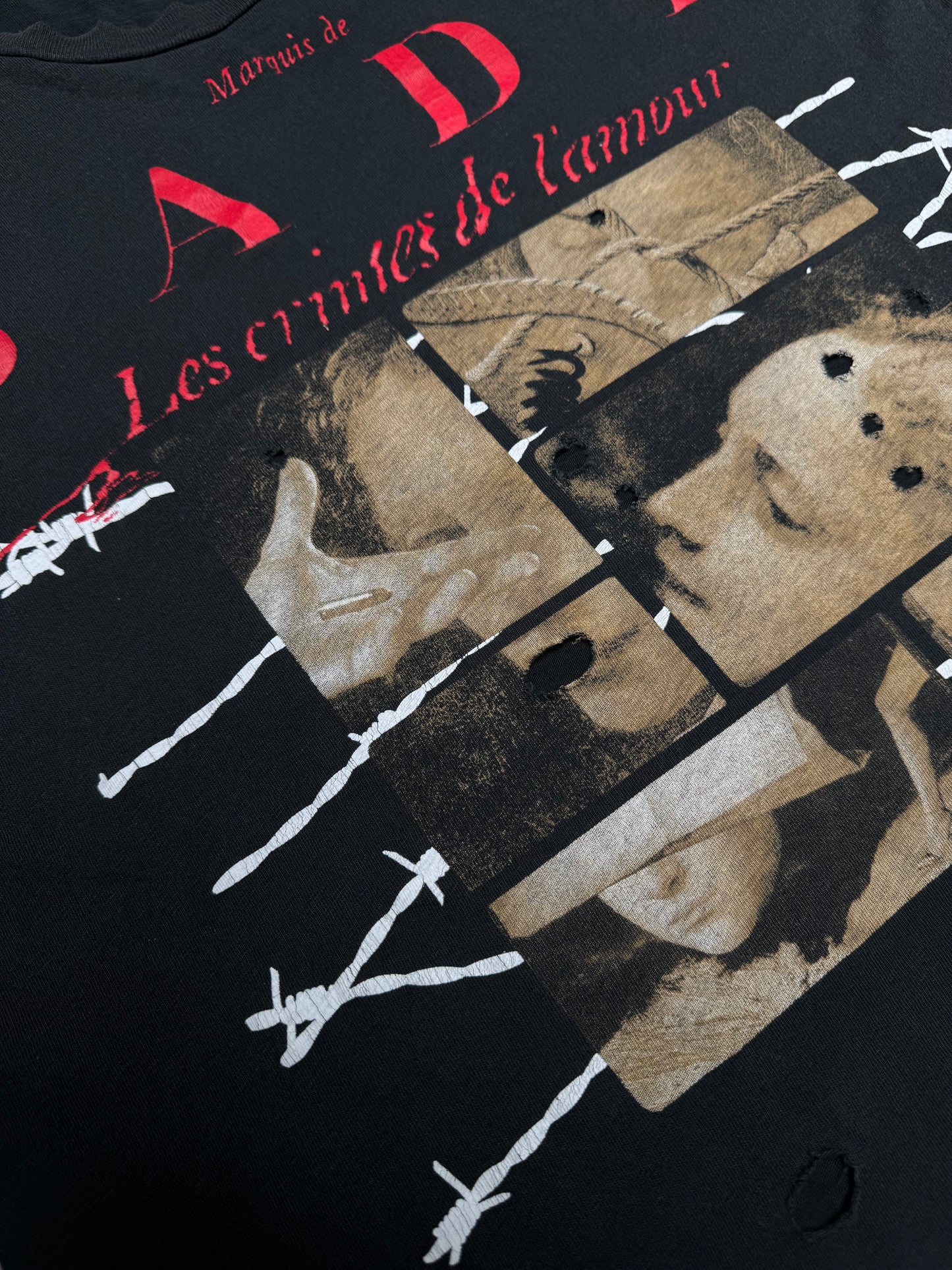 Enfants Riches Déprimés Les Crimes De L’Amour Marquis de Sade T-Shirt