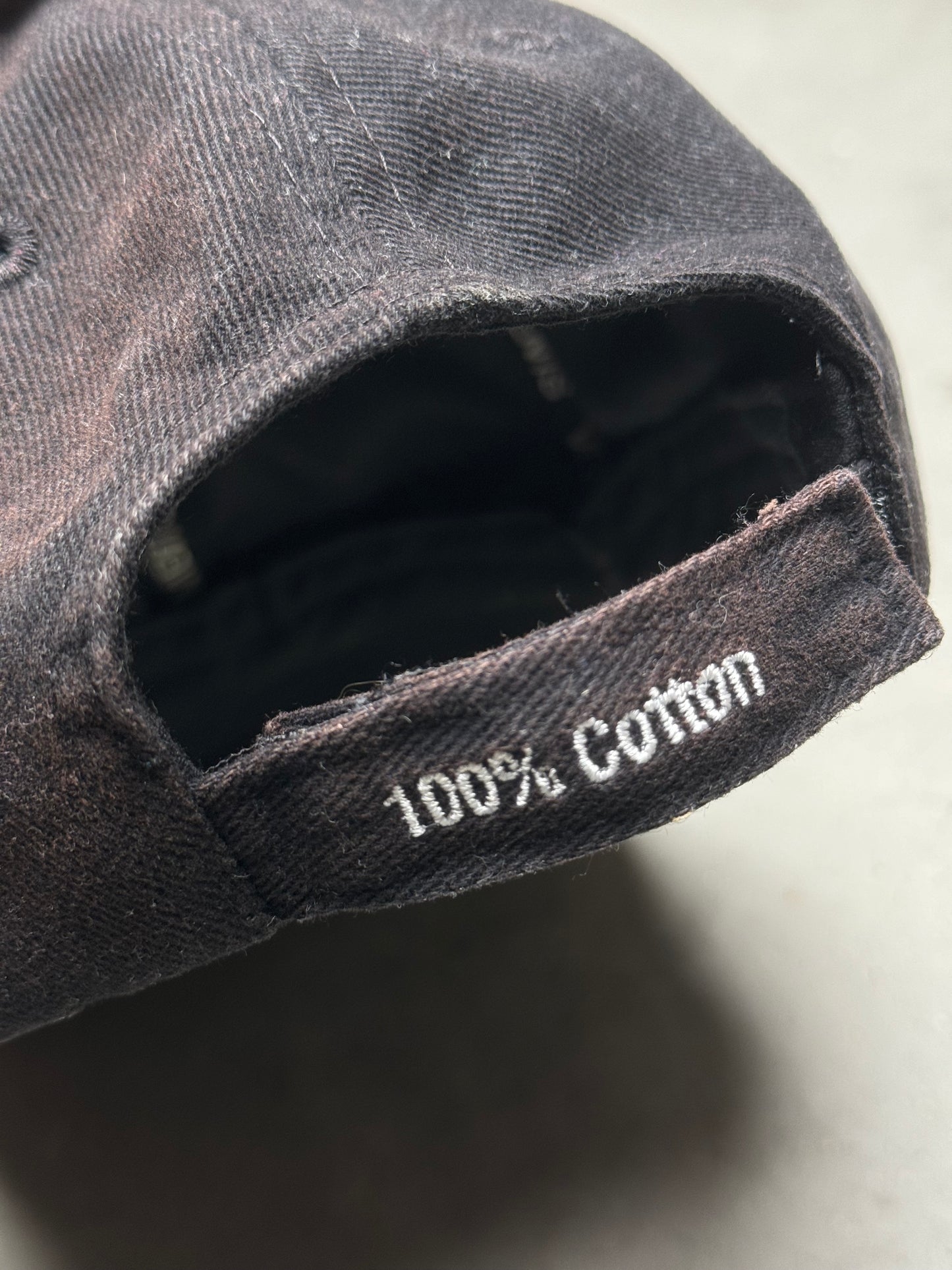 VETEMENTS AW18 Euro Cap