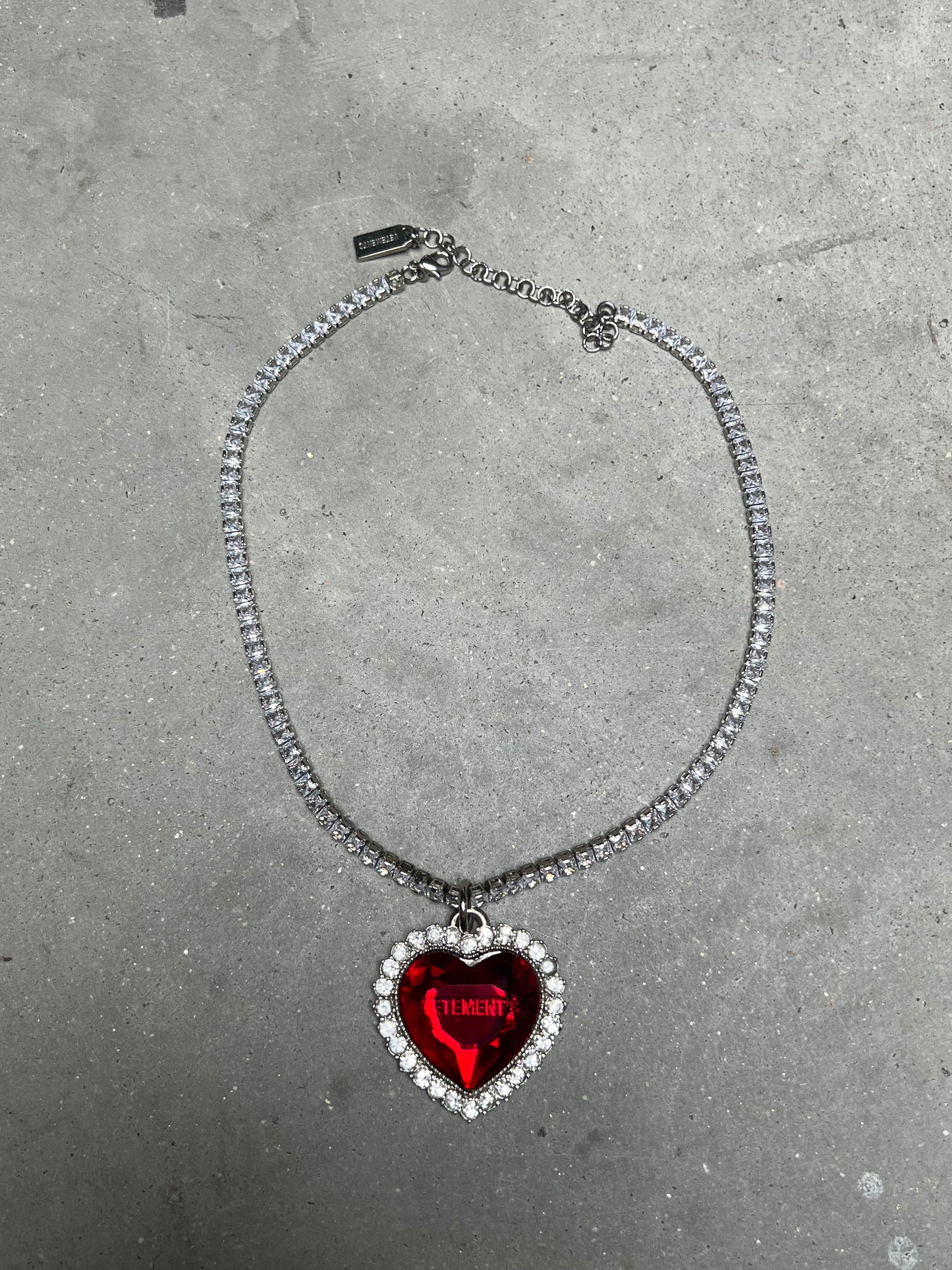VETEMENTS Heart Crystal Necklace Red