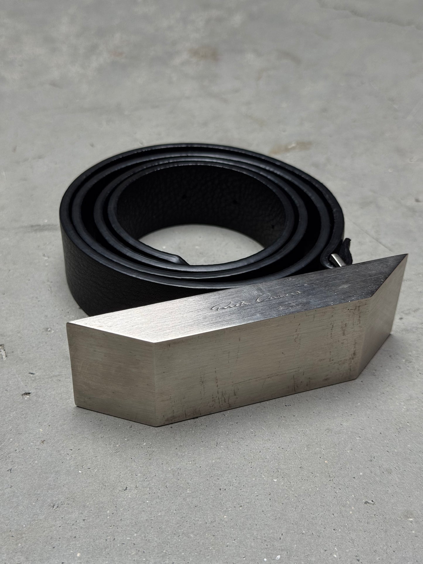 Rick Owens FW21 GETHSEMANE Beveled Buckle Leather Belt Black