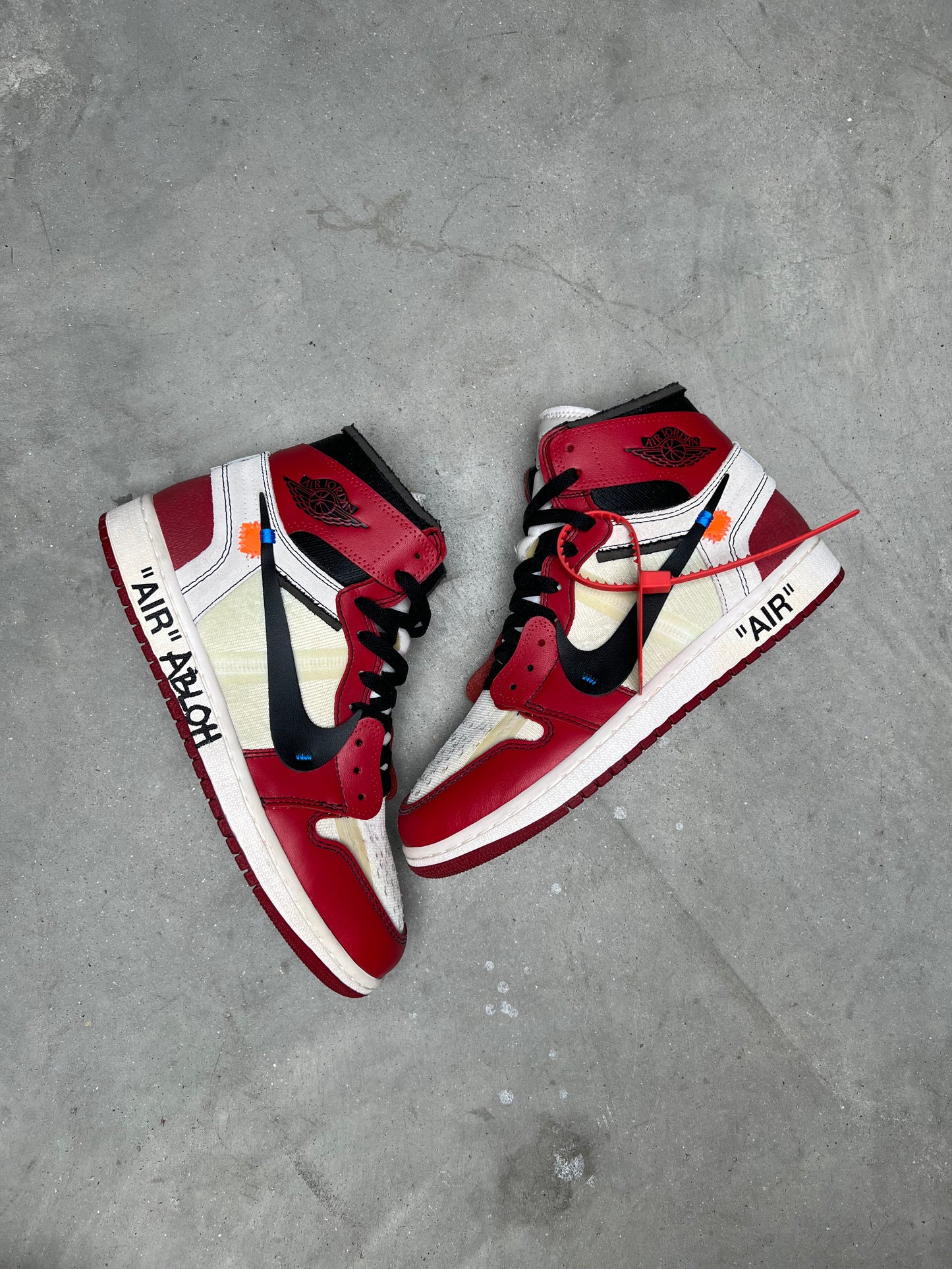 Nike x Off-White The 10: Air Jordan 1 High Chicago - Signed by Virgil Abloh