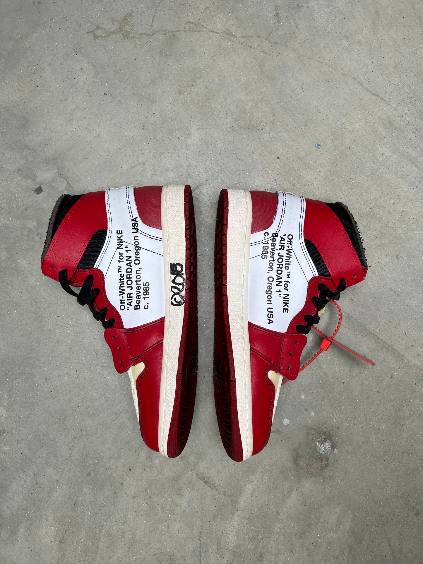 Nike x Off-White The 10: Air Jordan 1 High Chicago - Signed by Virgil Abloh