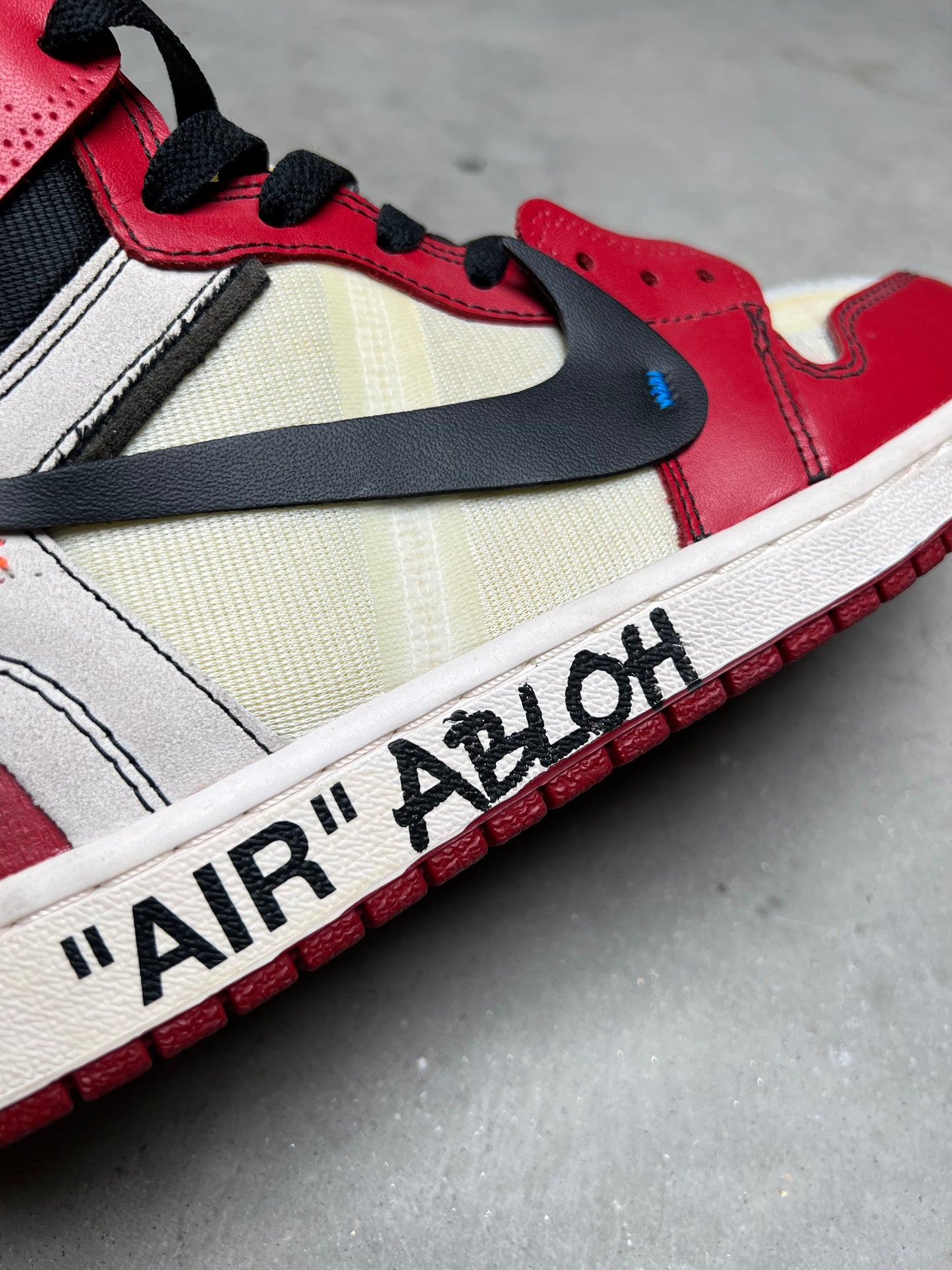 Nike x Off-White The 10: Air Jordan 1 High Chicago - Signed by Virgil Abloh